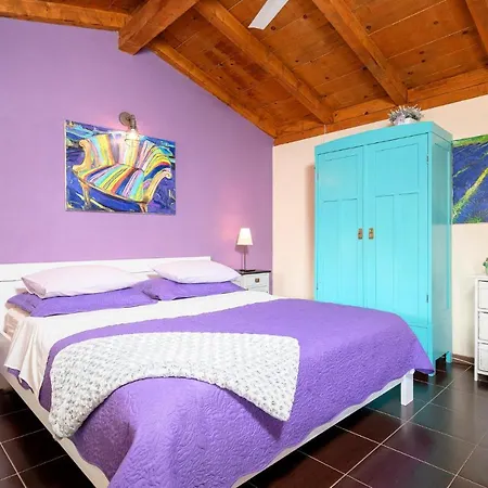 Holiday home Lovely In Stari Grad *