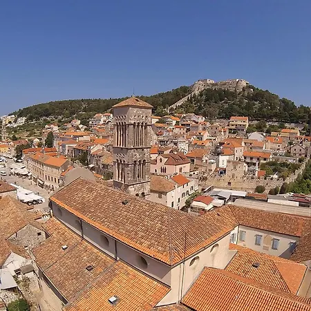 Lovely In Stari Grad